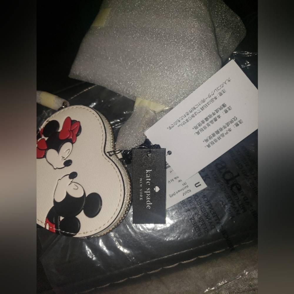 KATE SPADE X DISNEY MICKEY & MINNIE KISSING COIN PURSE NWT - Picture 4 of 9